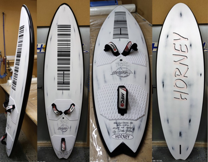 FreeWave Crossover Singlefin 100, Länge: 228 cm, Breite: 63 cm, Vol: 100l, Gewicht: 6,1 kg ohne Fußschlaufen FreeWave Crossover Singlefin 100, Länge: 228 cm, Breite: 63 cm, Vol: 100l, Gewicht: 6,1 kg ohne Fußschlaufen