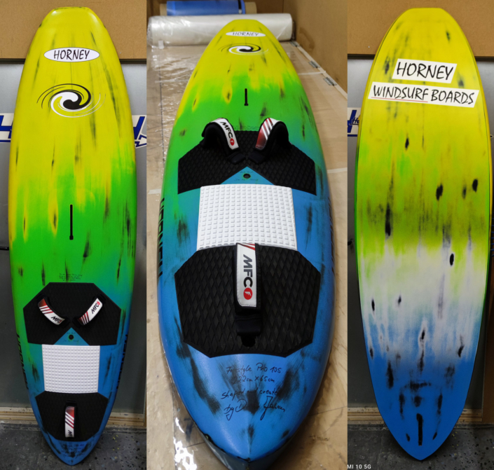 Freestyle Pro 105 Foil Ready, Länge: 220 cm, Breite: 65 cm, Vol: 105l, Gewicht: 6,7 kg HD-Ausführung Freestyle Pro 105 Foil Ready, Länge: 220 cm, Breite: 65 cm, Vol: 105l, Gewicht: 6,7 kg HD-Ausführung