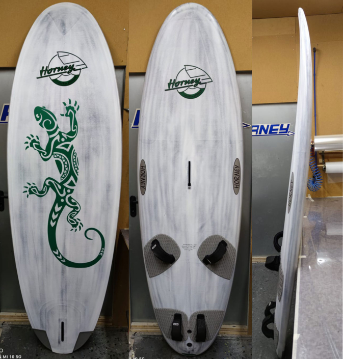 Freeride/Move 117, Länge: 240 cm, Breite: 75 cm, Volumen: 117 l, Gewicht: 6615 g Freeride/Move 117, Länge: 240 cm, Breite: 75 cm, Volumen: 117 l, Gewicht: 6615 g